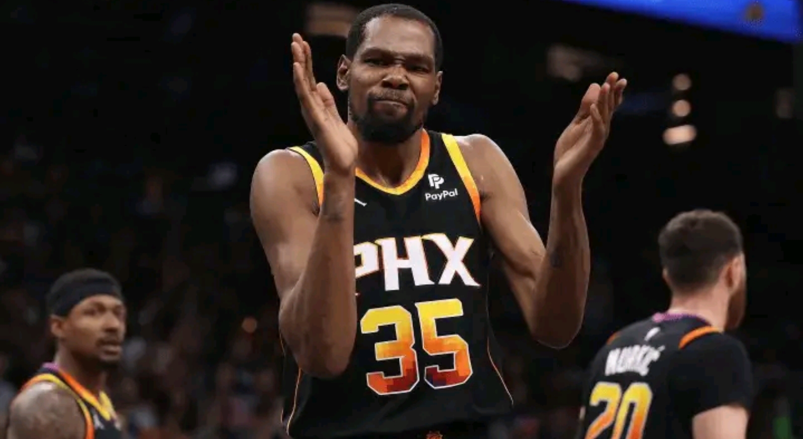 AYX体育平台杜兰特重要时刻爆冷，独行侠带队取胜！比赛高潮迭起的简单介绍