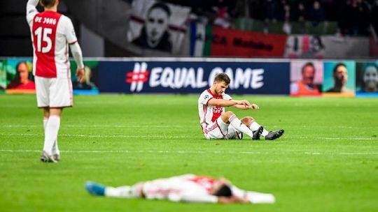 包含阿贾克斯赛前临场应变,志在英超名次提升,态度坚定,更衣室氛围转暖的词条 包含阿贾克斯赛前临场应变,志在英超名次提升,态度坚定,更衣室氛围转暖的词条