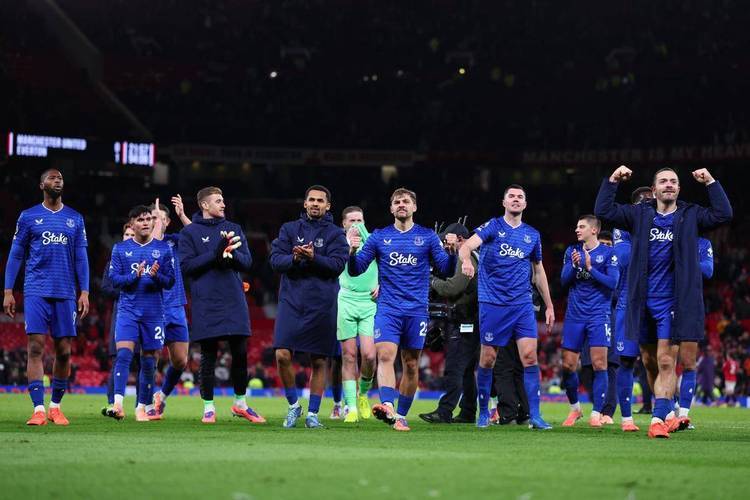 包含集结日欧冠焦点战，切尔西回应争议，更衣室稳定，球队文化再被提及的词条