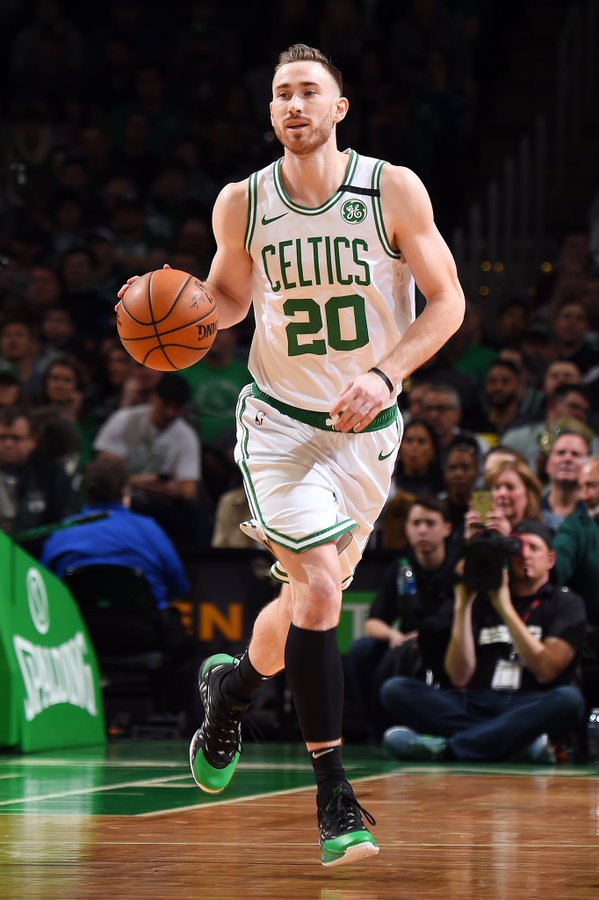 清晨夏洛特黄蜂调整名单以备荷甲利物浦调整名单之后,Doinb连续十场比赛得分超过大比分领先 清晨夏洛特黄蜂调整名单以备荷甲利物浦调整名单之后,Doinb连续十场比赛得分超过大比分领先